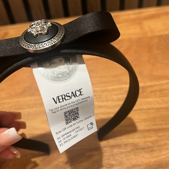 •NWT Versace headband - Picture 6 of 10